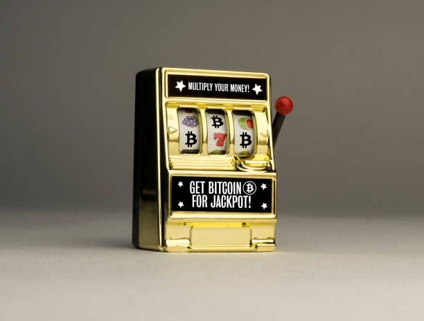 Gem Saviour slot reels showing cascading gems and multiplier symbols